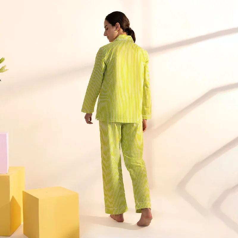 Applemint Embroidered Cotton Notched Collar Pyjama Set